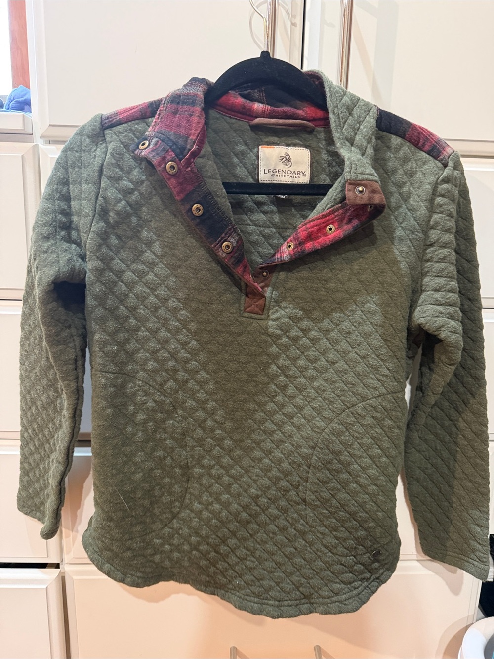 Legendary Whitetails women’s' Olive Quilted Pullover with Plaid Trim